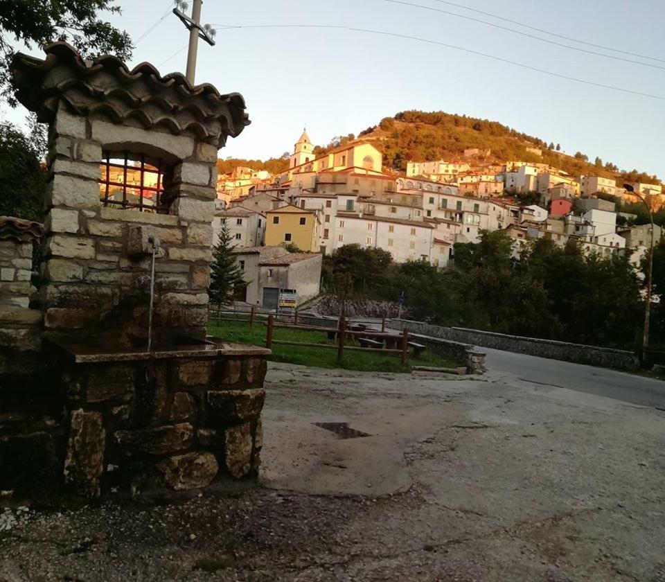 B&B Il Buon Cammino Roccamandolfi Luaran gambar